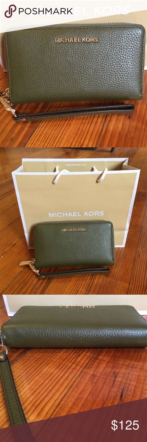 michael kors wallet olive green